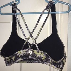LULULEMON sports bra! Super cute pattern